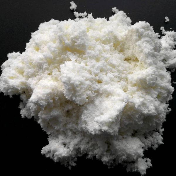 WHITE 758